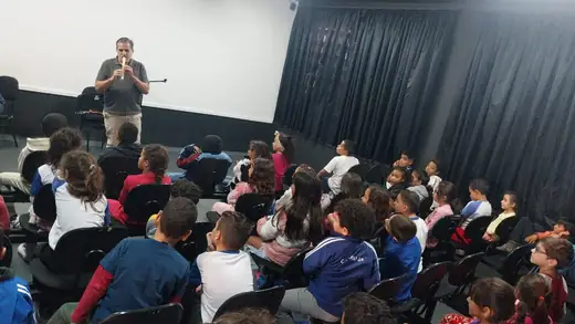 Aula do projeto de música na EMEB Aparecida Elias Draibe, em Junho de 2026