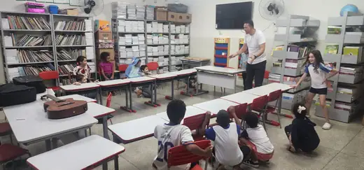 Aula do projeto de música na EMEB Januário Benvenuto, em Maio de 2026