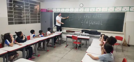 Aula do projeto de música na EMEB Januário Benvenuto, em Maio de 2026
