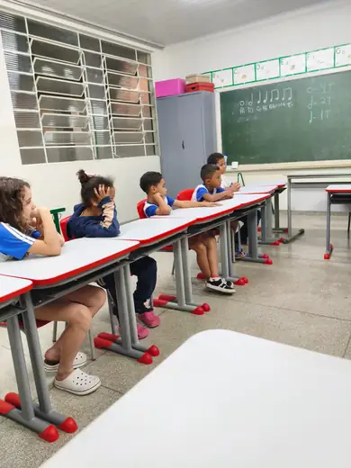 Aula do projeto de música na EMEB Januário Benvenuto, em Maio de 2026