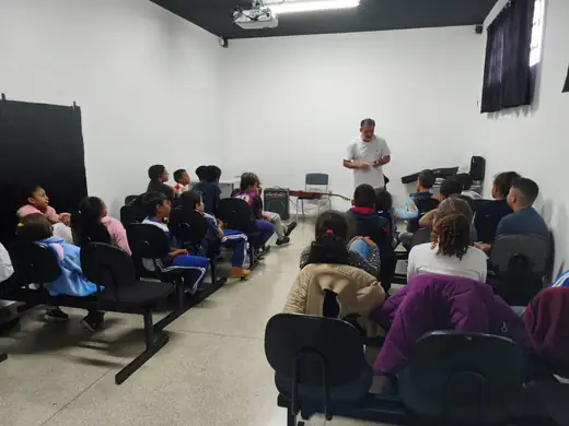 Aula do projeto de música na EMEB Januário Benvenuto, em Junho de 2026
