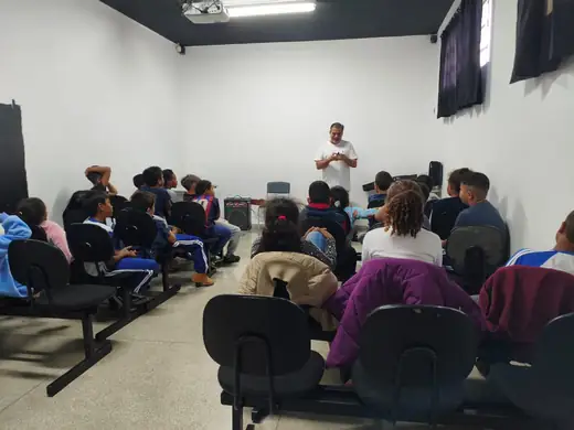 Aula do projeto de música na EMEB Januário Benvenuto, em Junho de 2026