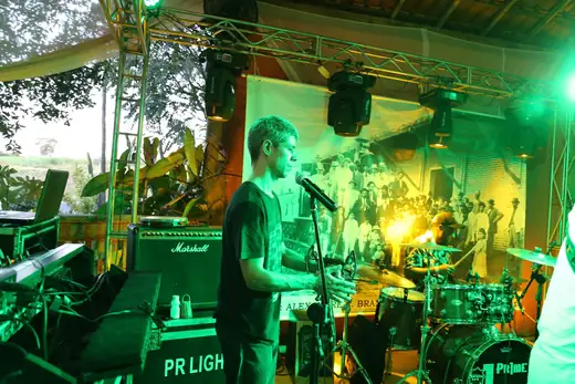 Apresentação de Banda Briltles no I Festival da Diversidade Cultural