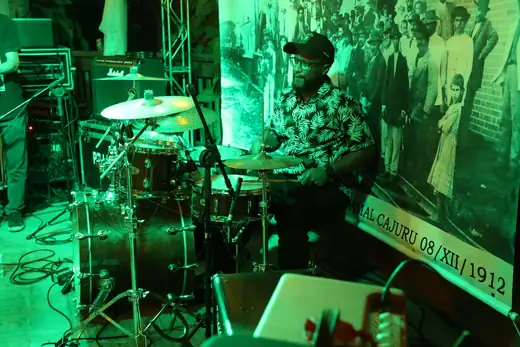 Apresentação de Banda Briltles no I Festival da Diversidade Cultural
