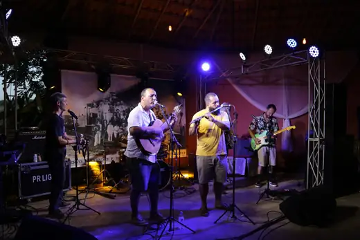 Apresentação de Banda Briltles no I Festival da Diversidade Cultural