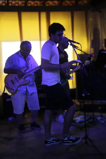 Apresentação de Banda Briltles no II Festival da Diversidade Cultural