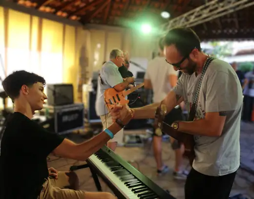 Apresentação de Banda Briltles no II Festival da Diversidade Cultural